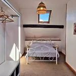 La Maison Neuve * Madré