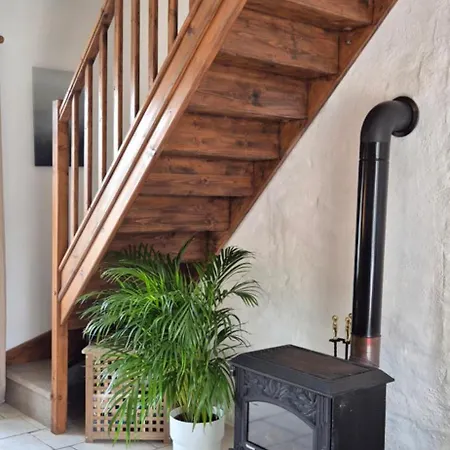 La Maison Neuve Apartment *